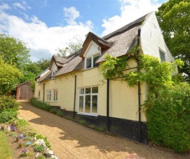 Pleasant holiday home in Horning with pond
