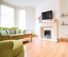 Pet Friendly Bargain 4 BedFamily House Liverpool