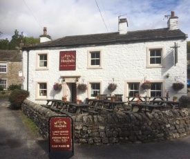 Fox and hounds starbotton