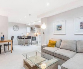 Wonderful Pet Friendly One Bed Apartment in York Great for couples or friends with a pull out comfortable sofa bed Right on the River Ouze With a Private Courtyard