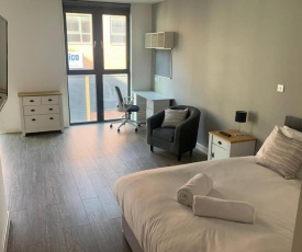 Bright & Spacious Nottingham Studio in City Centre