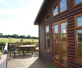 Fairview Farm Log Cabins & Holiday Accommodation set in 88 acres in Nottingham