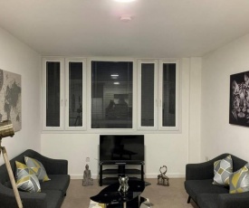 Relaxing and Modern 2 bed City Centre Apartment