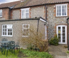 Hollyhock Cottage -UK33553